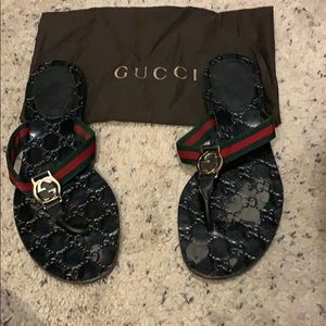 GUCCI thong Sandal